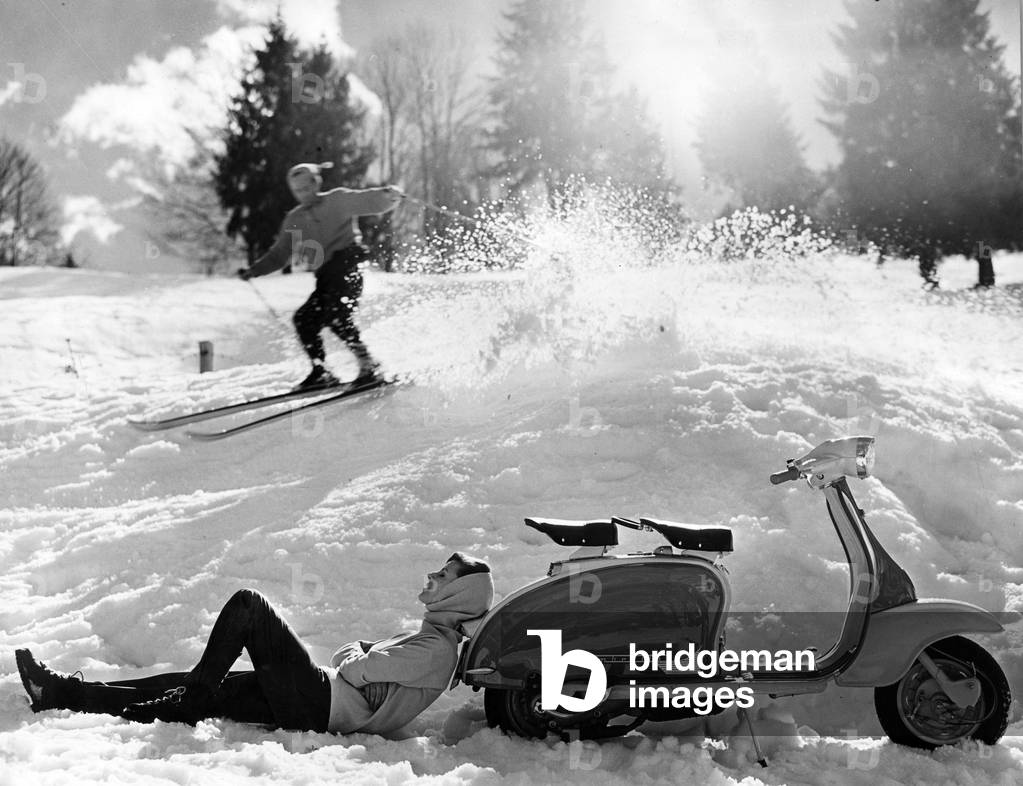 Italy, in the snow with the scooter, 1960 1970