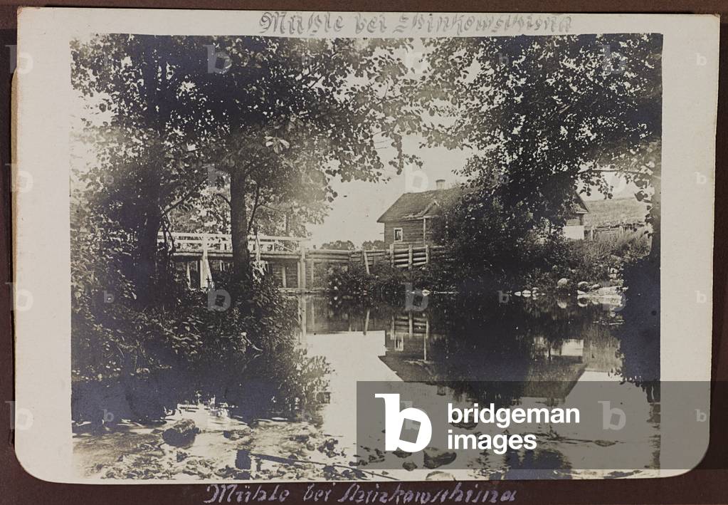 First World War: the 'Ukraine in the years 1914-1916 during the invasion of the German army. Bridge over the river (b/w photo)