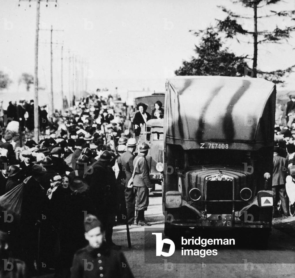 Exodus of the Belgian population, 05/1940 (b/w photo)