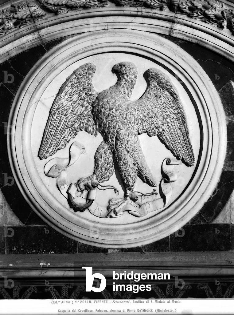 Falcon, coat of arms of Giovanni De' Medici, marble, Michelozzo di Bartolomeo Michelozzo (1396-1472), Cappella del Crocefisso, Church of San Miniato al Monte, Florence