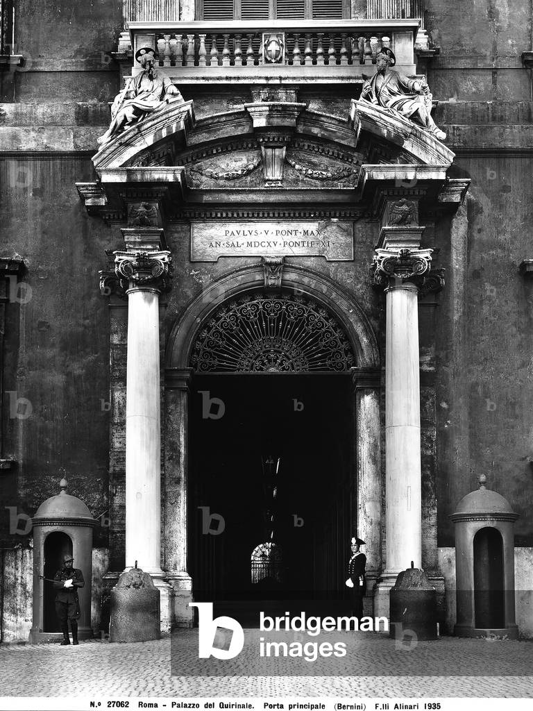 Main doorway of Palazzo del Quirinale, by Carlo Maderano. The dominating statues of St. Peter and St. Paul are by Stefano Maderno and Guillaume Barthélemy