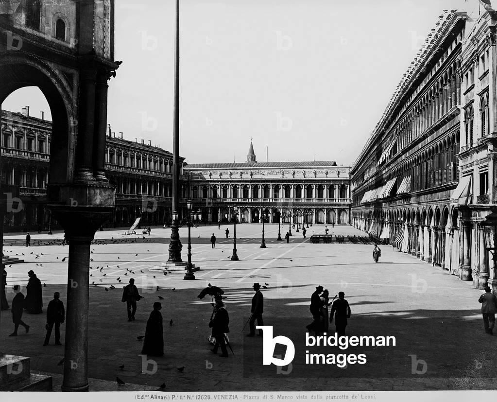 Venice. Piazza S. Marco seen from the piazzetta de' Leoni