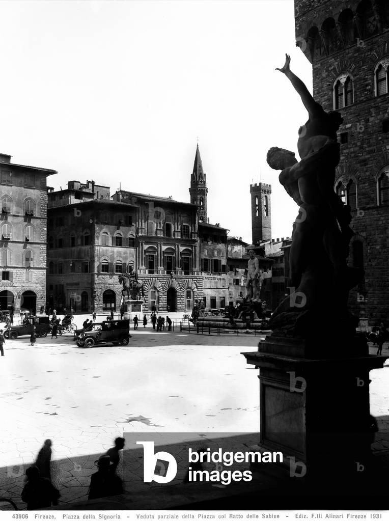 Partial view of the Piazza della Signoria, in Florence. Giambologna's Rape of the Sabines is in the foreground