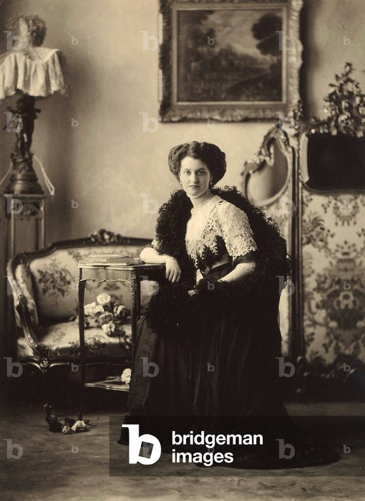 The wife of Vittorio Alinari