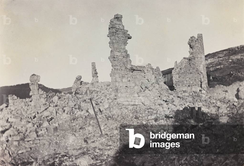 World War I: rubble of the houses in Camporovere (Roana) (b/w photo)