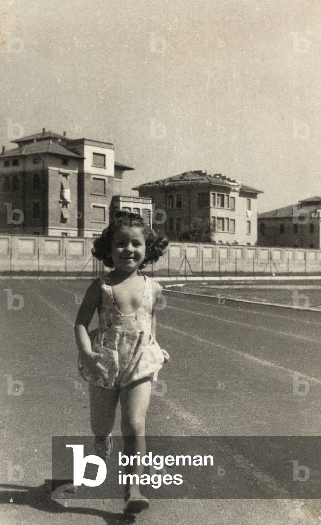 Portrait of the three years old Magda Mazzoni, participating in the athletic competition held in Parma in 1940