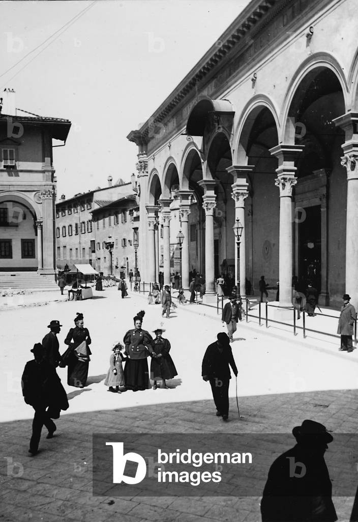 Animated view of Piazza Santissima Annunziata