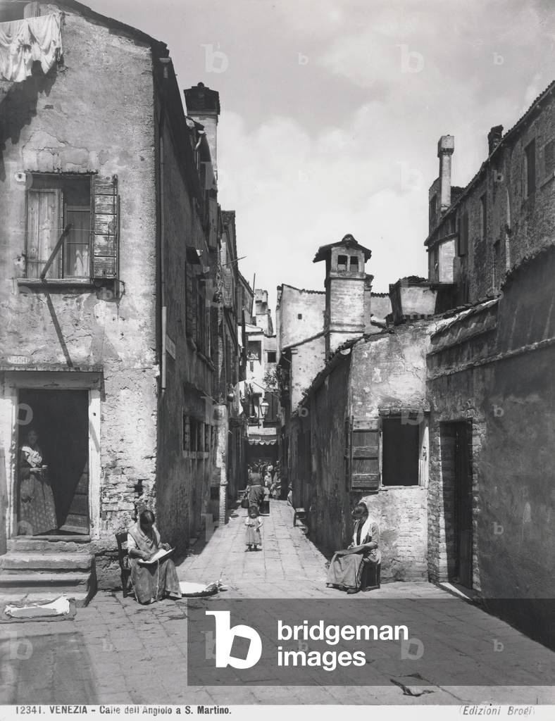 Venice, Calle dell'Angiolo in San Martino, c.1890 (b/w photo)