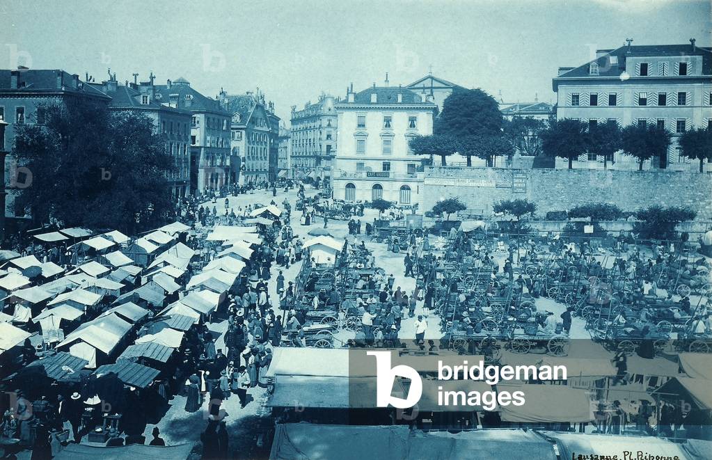 Place de la Riponne in Lausanne, on market day