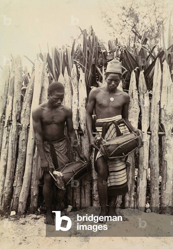 Tam-tam players, 1902 (print on double-weight paper)