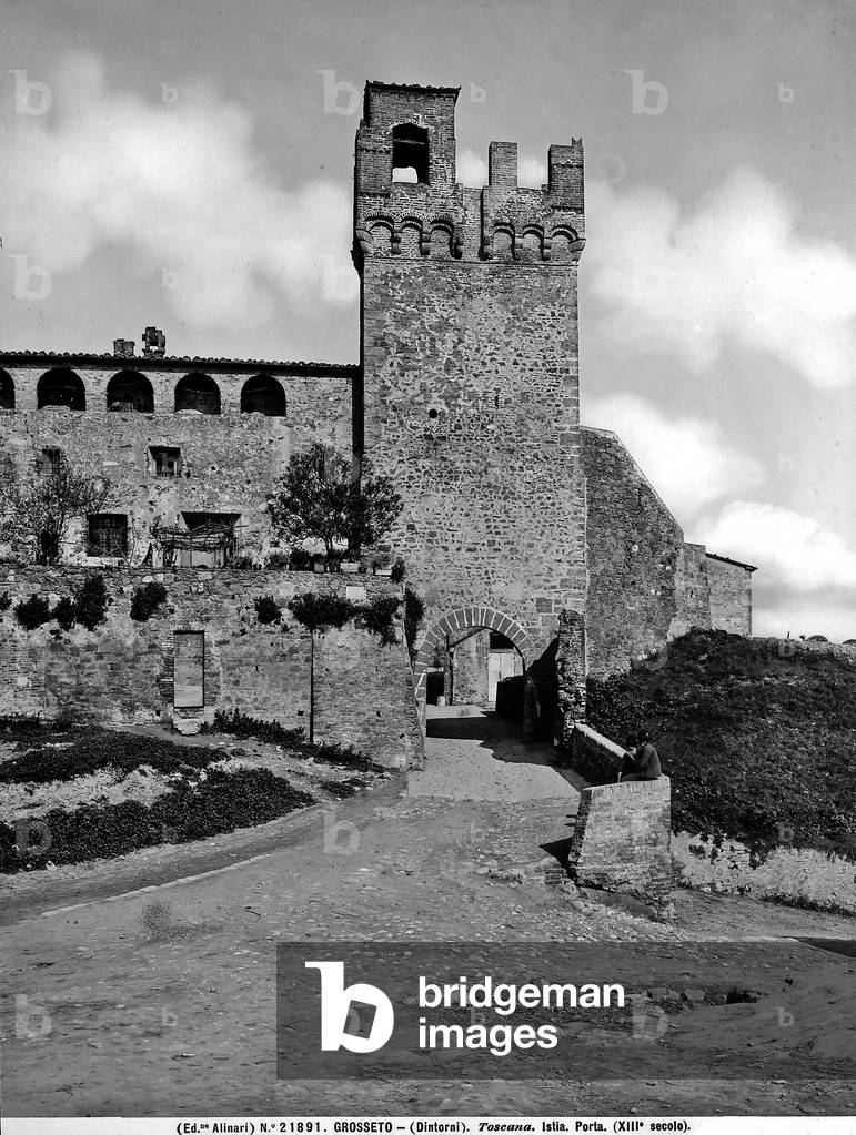 Antique door to the town of Istia d'Ombrone, near Grosseto.