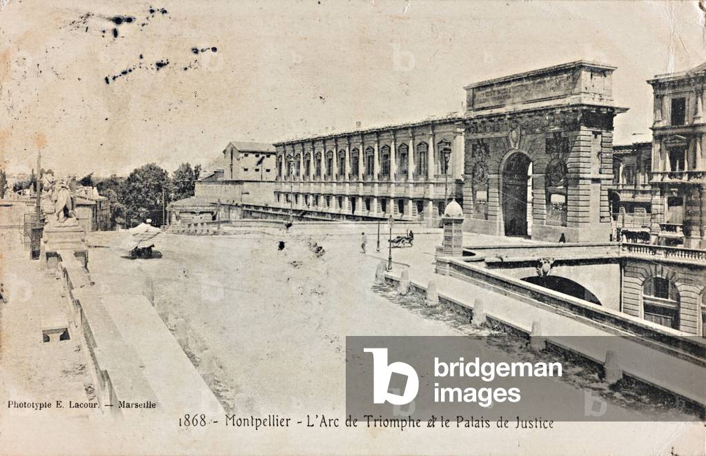 View of Montpellier with the Porte du Peyrou and the Palais de Justice; postcard
