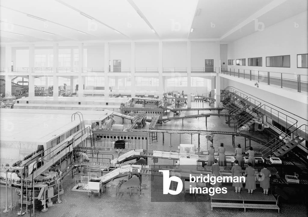The bottling department at the Peroni factory in Naples, formerly called Birrerie