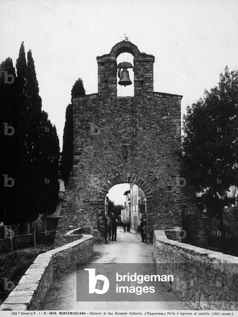 Entrance gate to the castle of Montemarciano near San Giovanni Valdarni, Arezzo