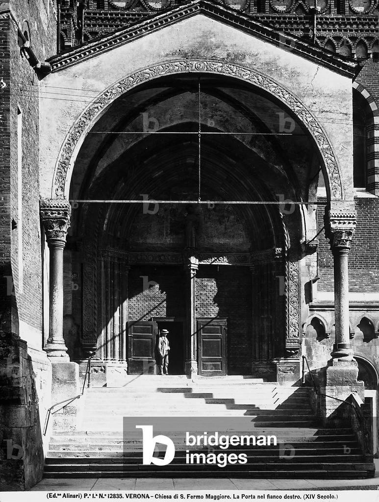 Door in the right flank of the church of San Fermo Maggiore in Verona
