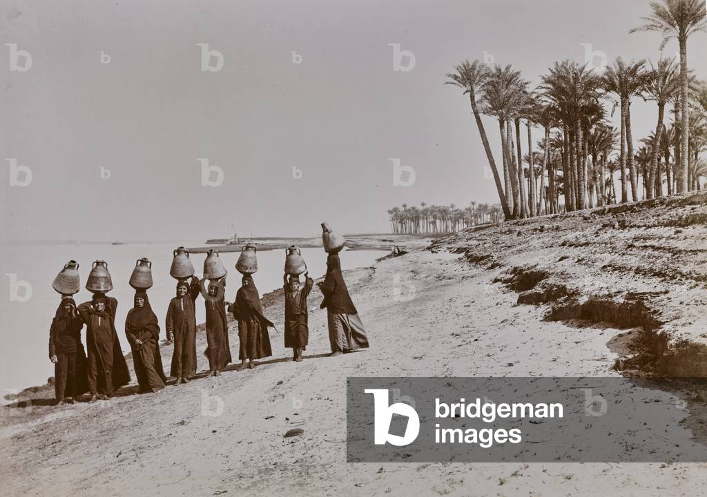 Young water bearers on the banks of the Nile river, Helouan, Egypt, 1897 (print on double-weight paper)