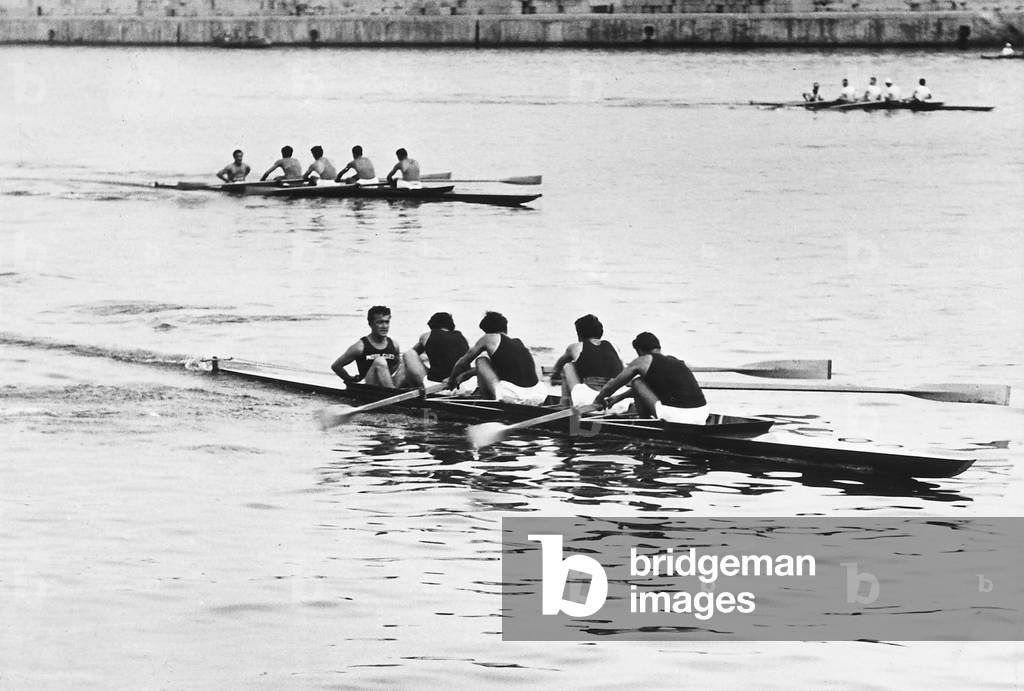 Fifth Centennial of the birth of Christopher Columbus - Colombiadi Sportive in Genoa: three rowing teams participating in the competition