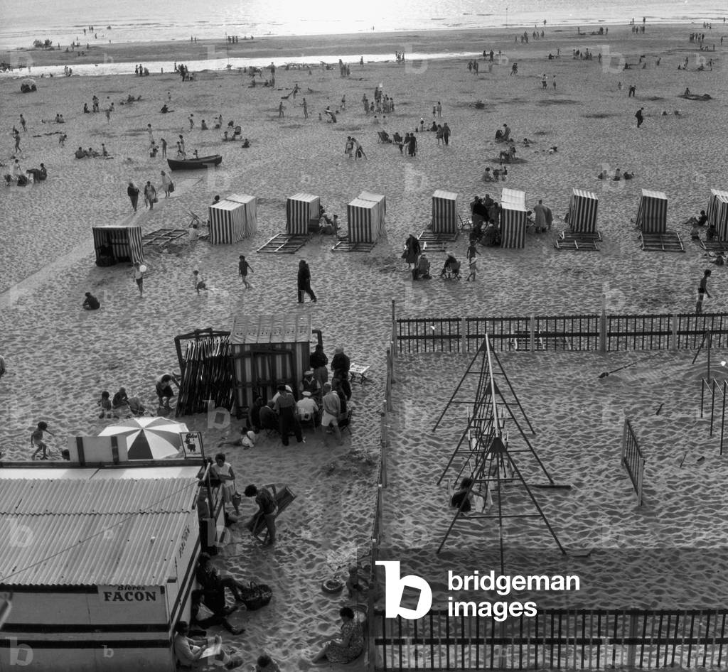 Bathhouse in Le Touquet (b/w photo)