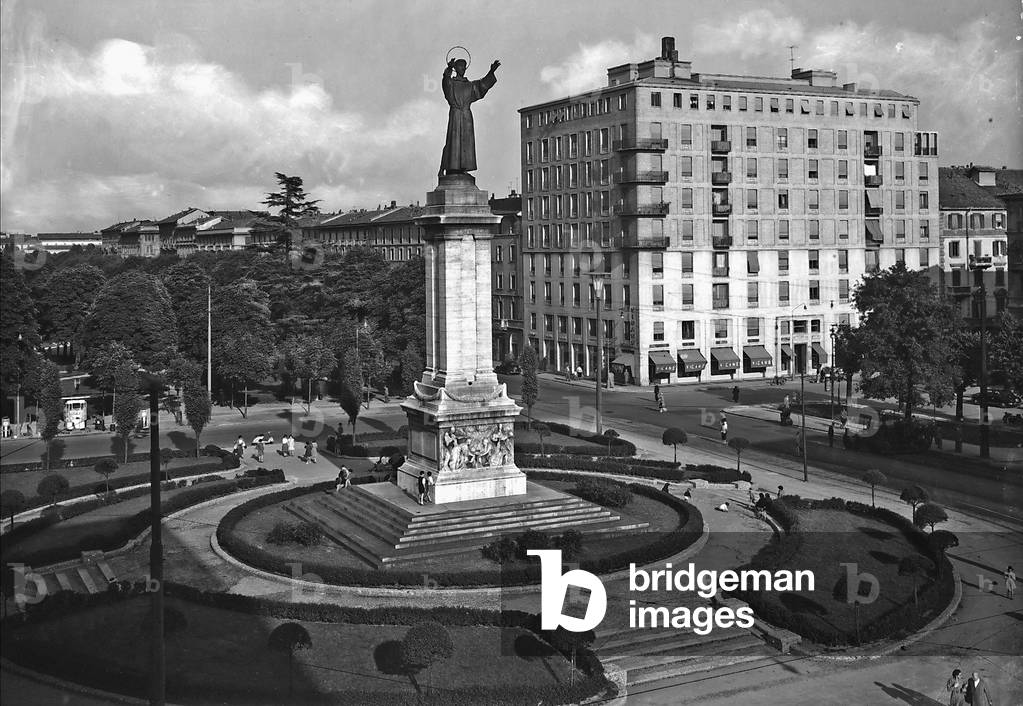 Resurrection Square with the monument to Saint Francis, Milan