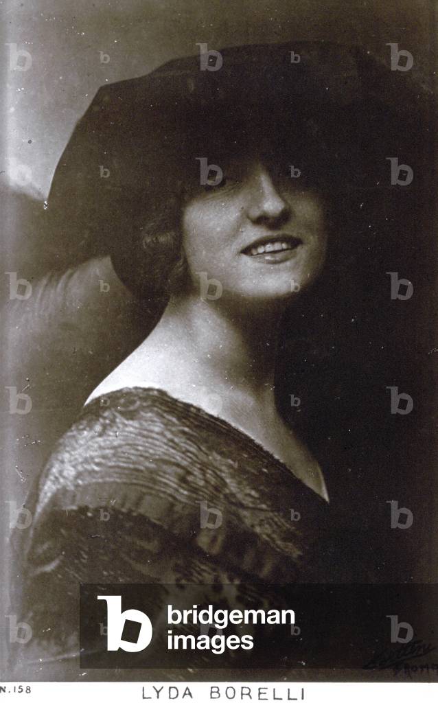 Lyda Borelli, c.1924 (photo)