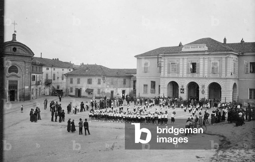 Wise gym in front of Giuseppe Motta school in Piazza Vittorio Emanuele II in Quargnento