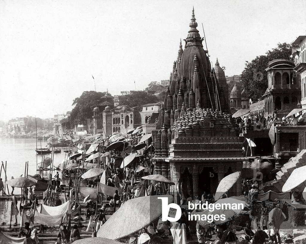 Indians near the Manekarnka Ghat (sacred platform) on the shore of the Ganges at Benares (now Varanasi),  1900 (print on double-weight paper)