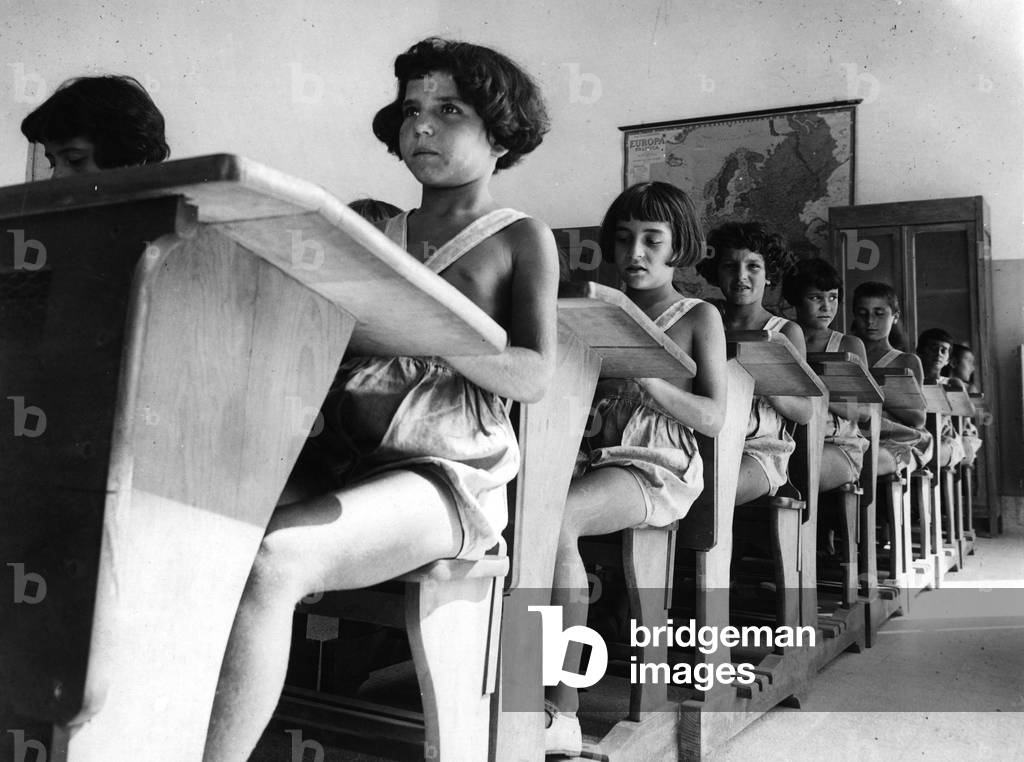 Children at summer school, Italy, c.1920-30 (gelatin silver print)