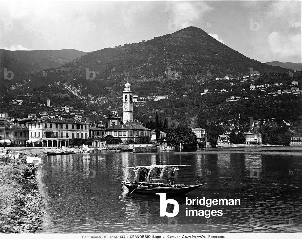 Panoramic view of Lake Como at Cernobbio