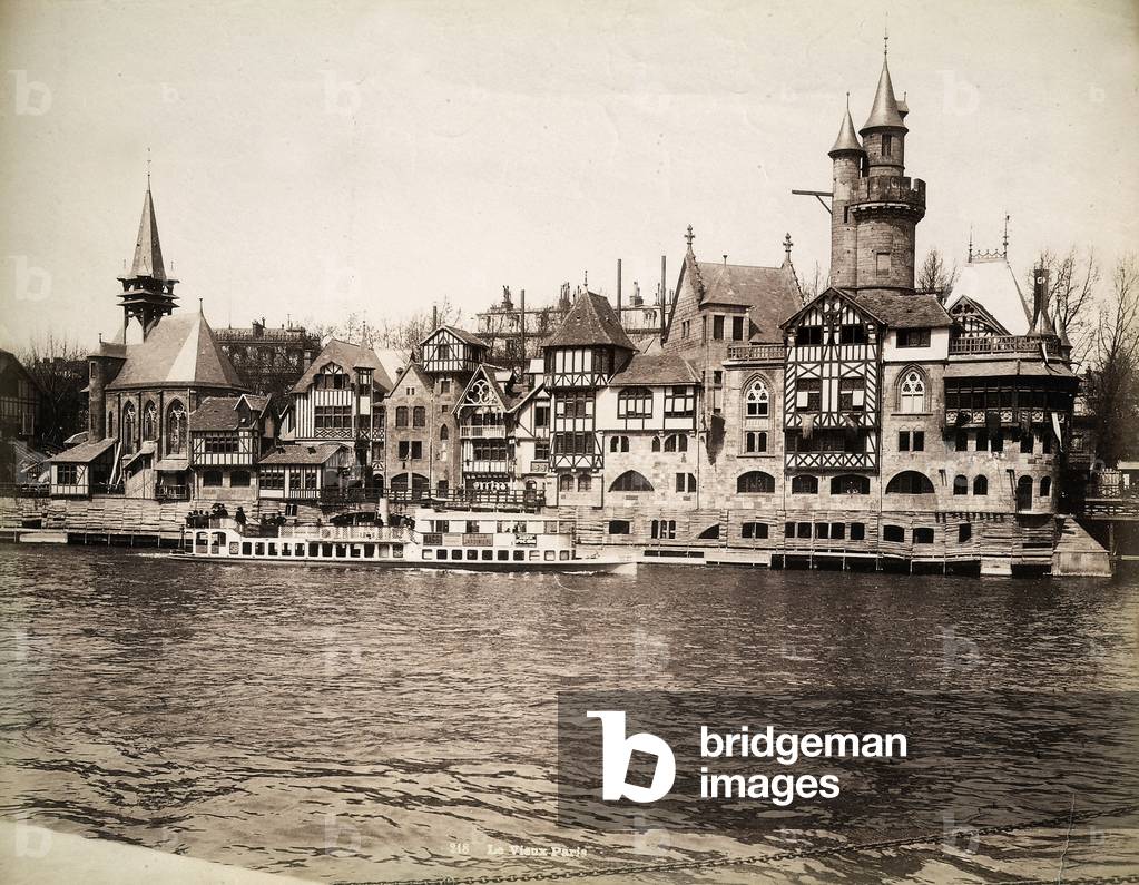 World's Fair of 1900: view of the houses of Old Paris.