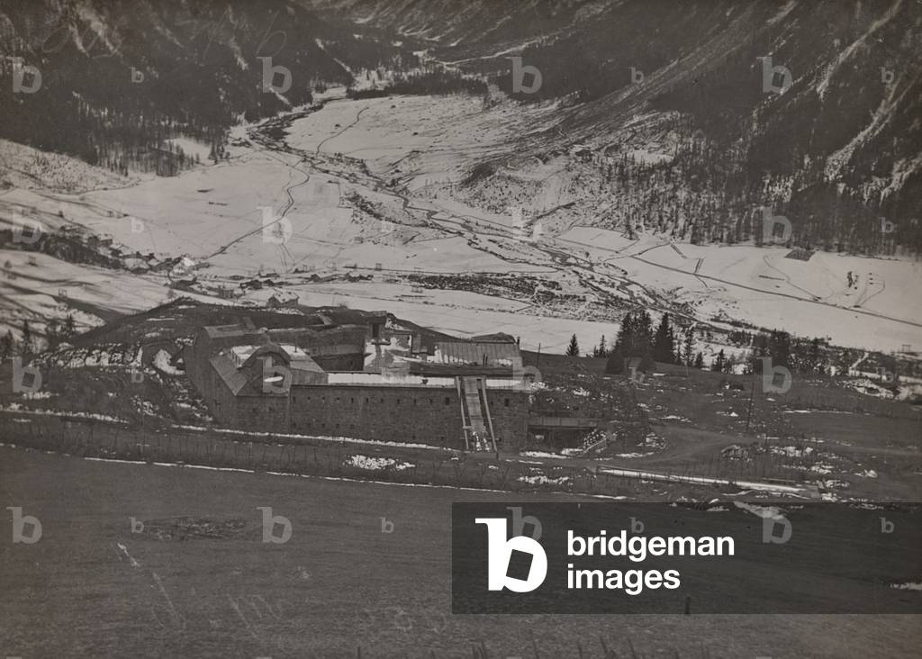 First World War: a view of a military fortification in Valdisotto (b/w photo)