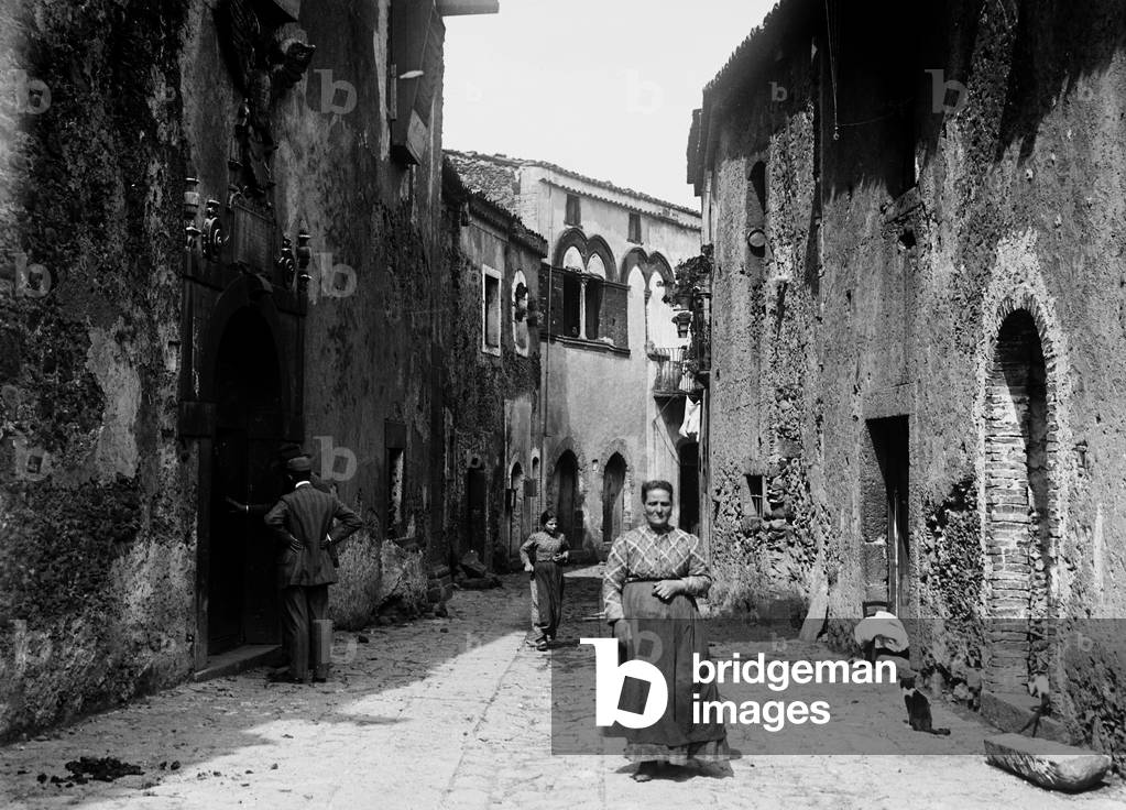 View animation of the old town of Randazzo in the province of Catania