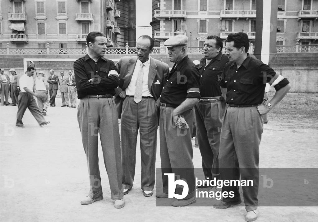 Fifth Centennial of the birth of Christopher Columbus - Colombiadi Sportive in Genoa: bocce players participating in the Fourth International Bocce Tournament of San Pietro