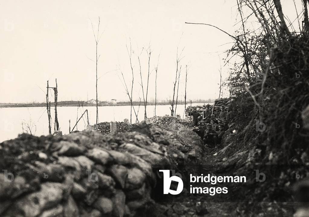 Peteano at the Isonzo River during World War I (b/w photo)