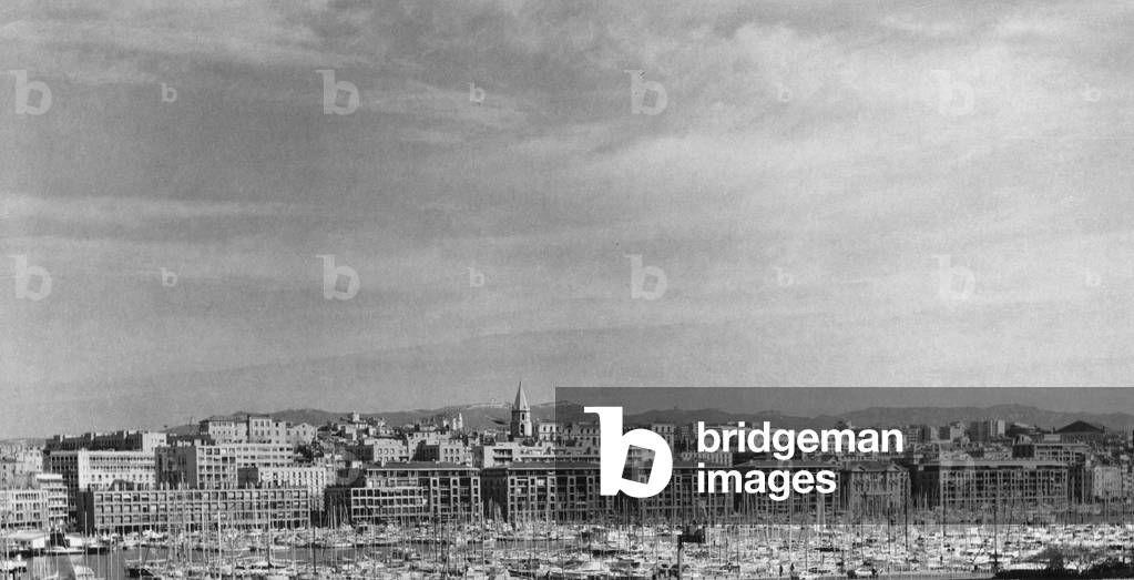 Panorama of the port of Marseille (b/w photo)