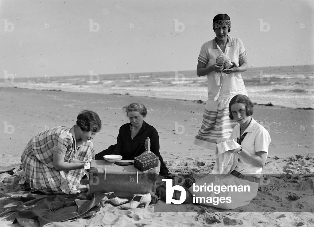 Portrait of a woman on the beach, Viareggio