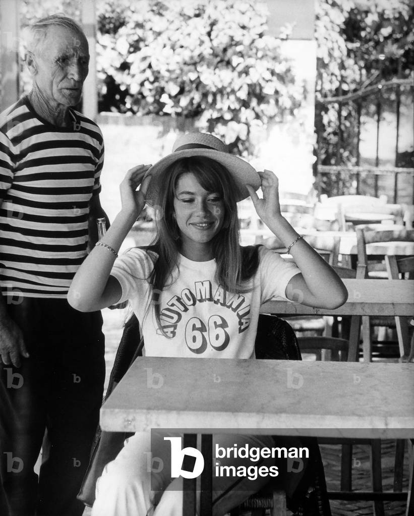 French singer Françoise Hardy, c1970 (photo)