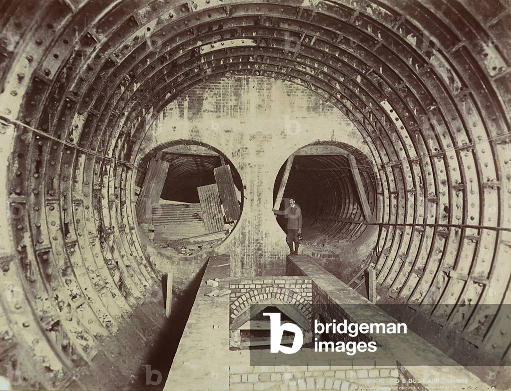 Construction of the London Underground: Shepherd's Bush station