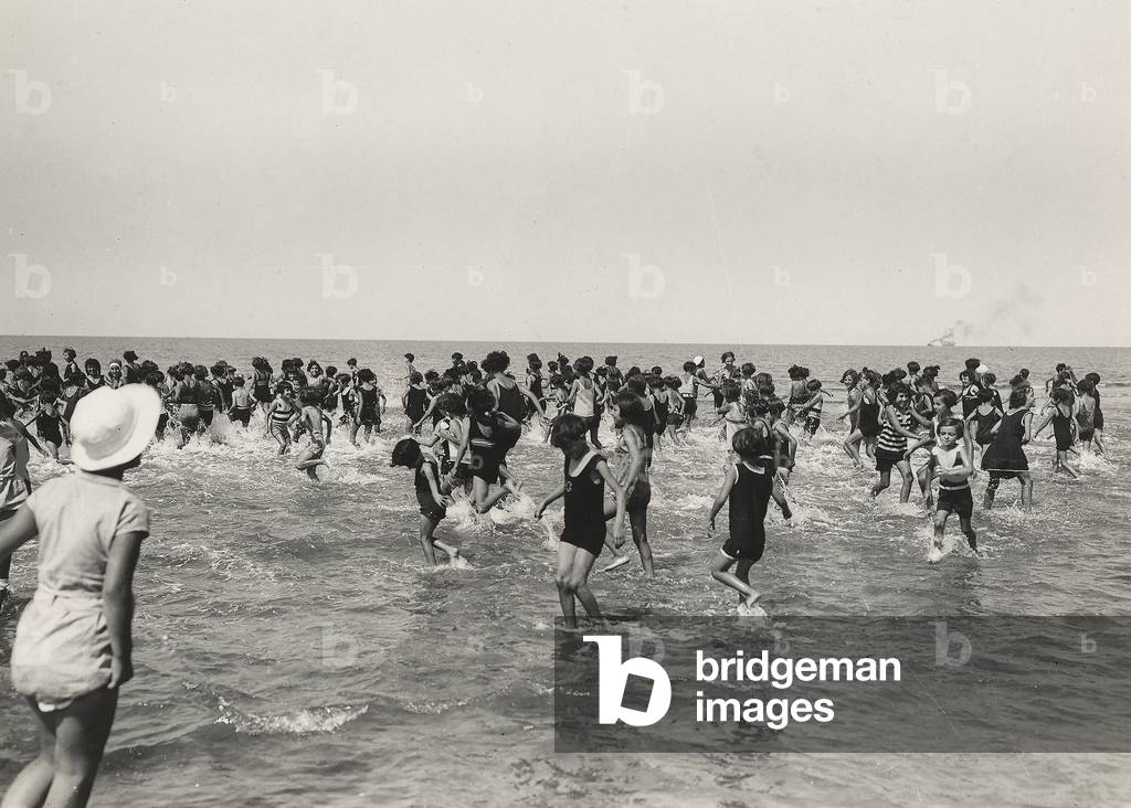 Children guests of Villa Rosa Maltoni Mussolini in Calambrone taking a bath