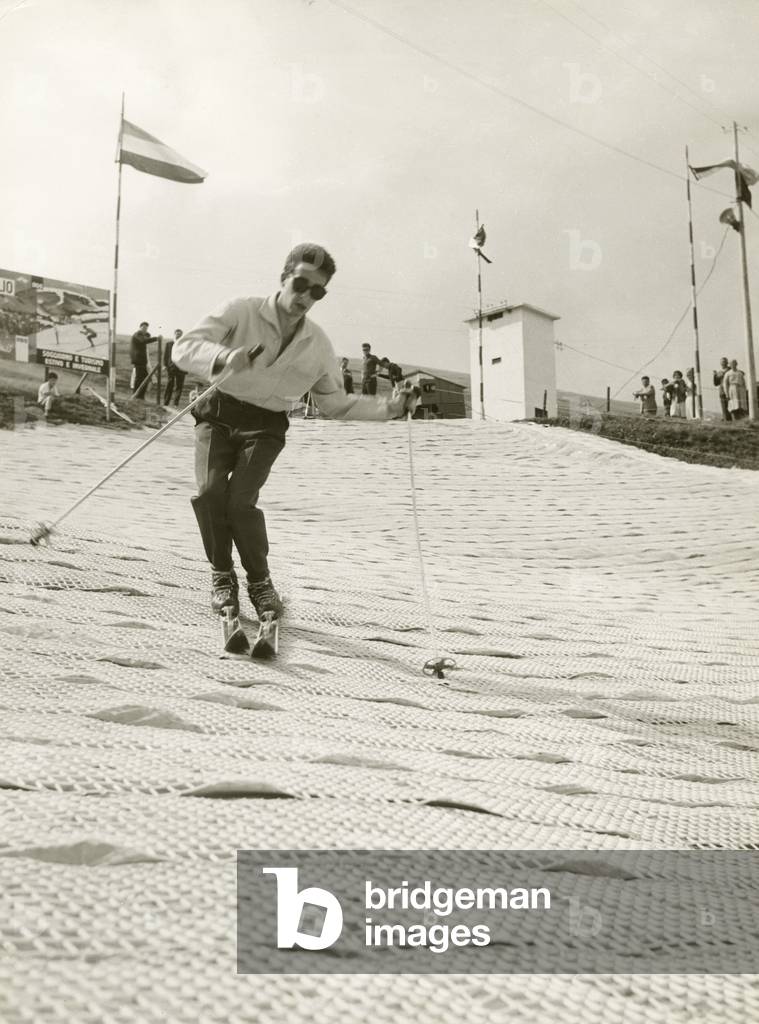 sports, track plastic ski, moplen, April 1962