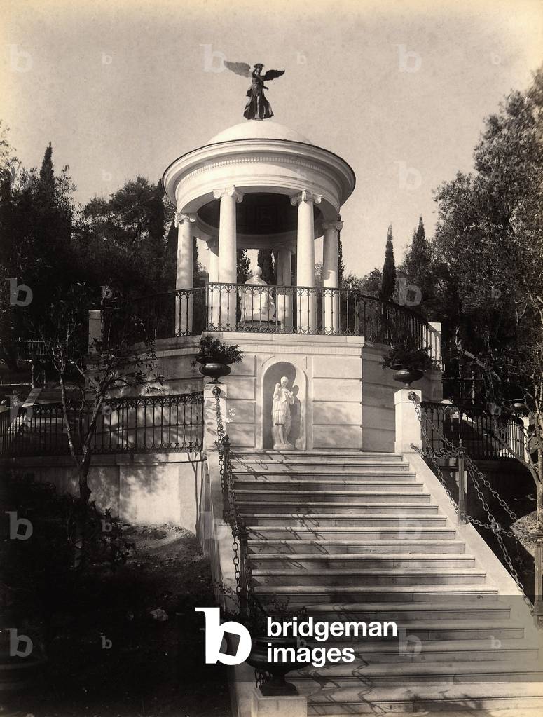 A pavilion with sculptures, in the garden of the Achilléion in Corfu. The classical style villa was constructed in 1890 by Raffaele Carito for Elizabeth of Austria. After the death of the empress, it became the property of Emperor William II of Germany