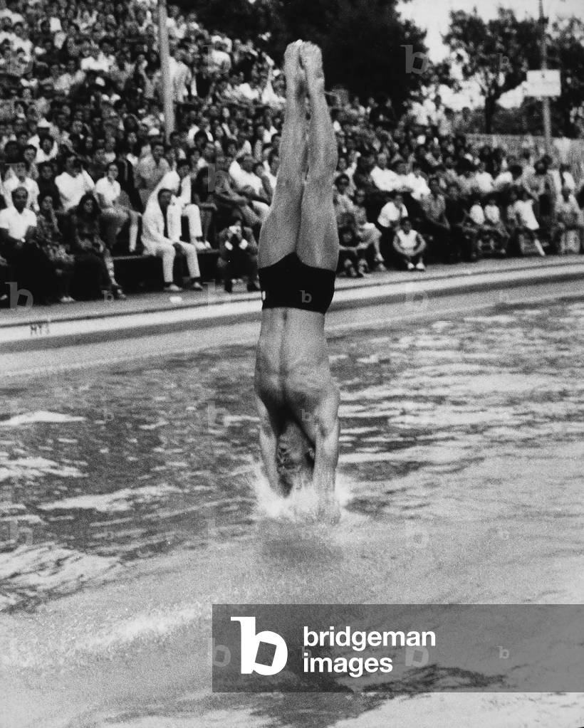 The diver Klaus Di Biasi during a performance.