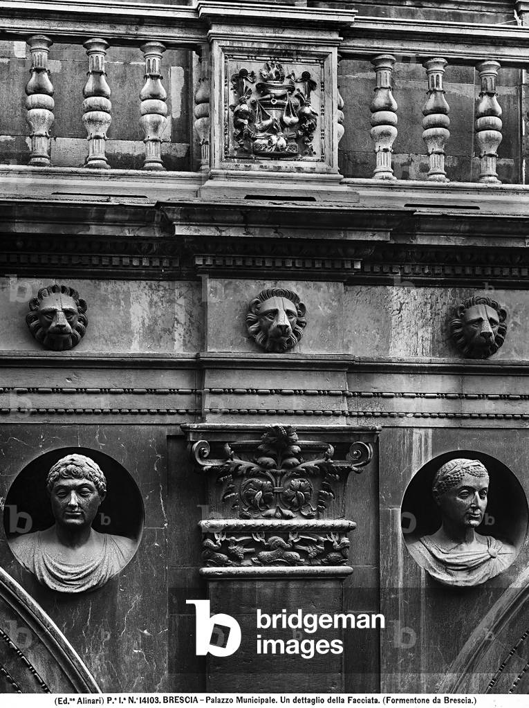 A particular of the facade of the Palazzo del Comune (or Loggia) in Piazza della Loggia in Brescia. Architectural work carried out by Filippo de'Grassi and Lodovico Beretta