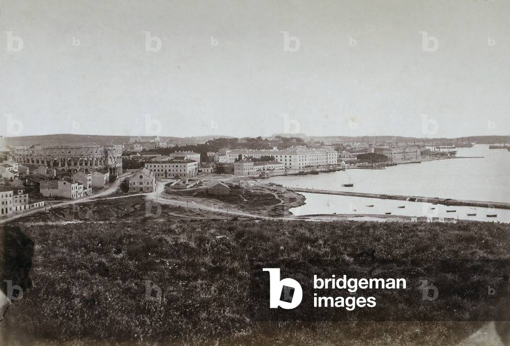 View of Pola, in the time of the Austro-Hungarian Empire, with view of the roman Amphitheatre