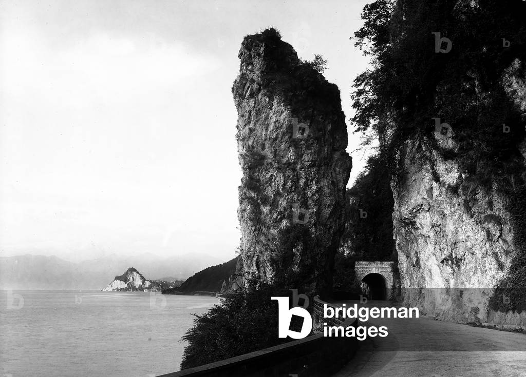Stretch of road along Lake Como, rocca di Caldè, Castelveccana, Varese