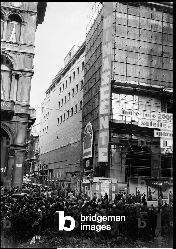Milan, Octobre 1950 travaux de recontruction des Grands magasins de la Rinascente - 