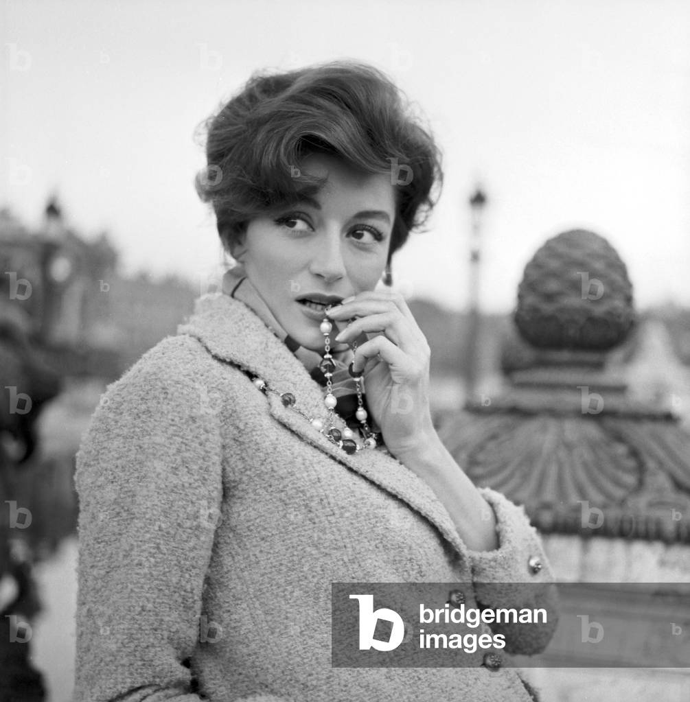 Anouk Aimee a Parigi, 1959 (foto b/n)