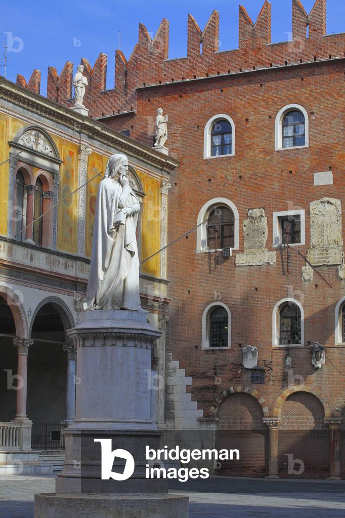 Monument to Dante Alighieri and the Palazzo del Consiglio, also named 'Fra Giocondo' and Palazzo del Podestà, Piazza dei Signori, Verona, Veneto, Italy, 2019 (photo)