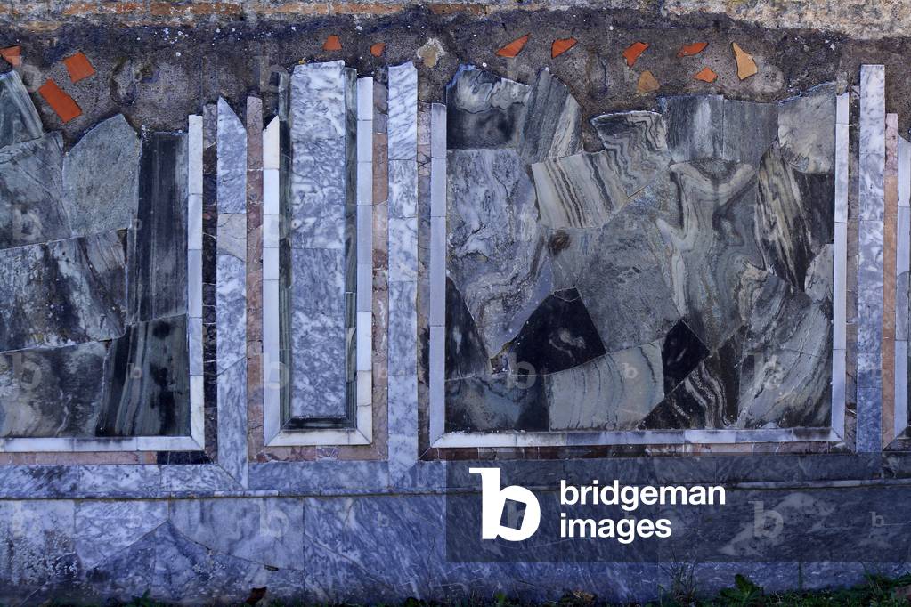 Wall decoration at the entrance of a rich house (domus du Prothyron)/Ancient Ostia/Italy