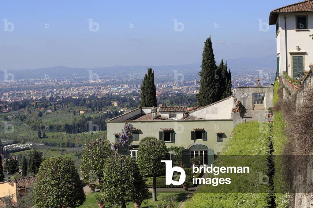"Villa Medici. Villa dal rinascimento italiano. Patrimonio Mondiale (UNESCO). Giardino classico in stile rinas