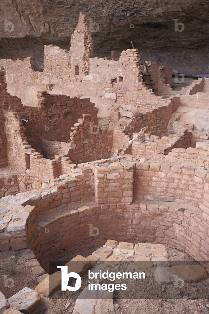 Long House a Mesa Verde - Kivas and Wrodyte Habitations of Ancient American Civilization Anasazi or Ancestral People Pueblo, 12th - 14th century - Cliff Dwelling, Mesa Verde National Park, Colorado, USA (USA), UNESCO Site